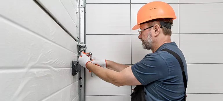 Garage Door Repair in Lealman
